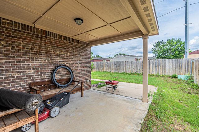 323 Cedar Creek Drive, Princeton, TX 75407