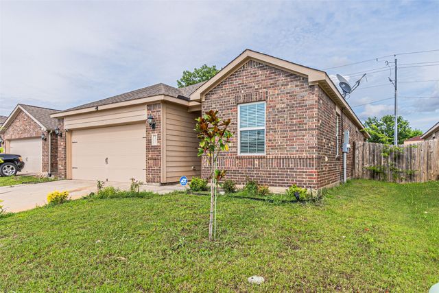 323 Cedar Creek Drive, Princeton, TX 75407