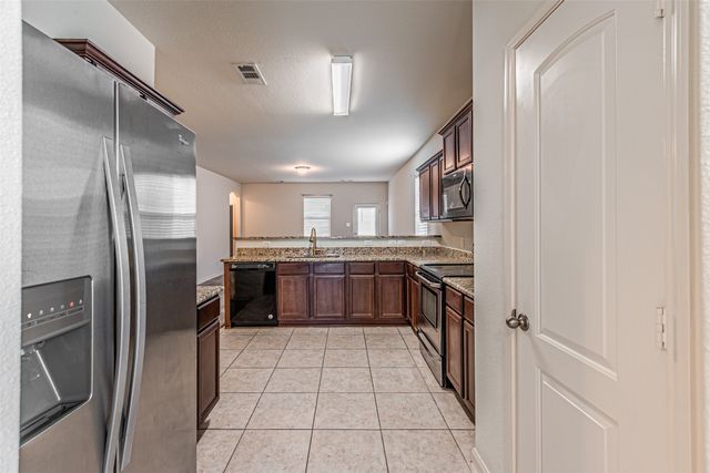 323 Cedar Creek Drive, Princeton, TX 75407