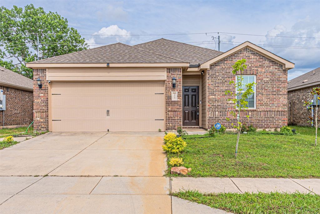 323 Cedar Creek Drive, Princeton, TX 75407