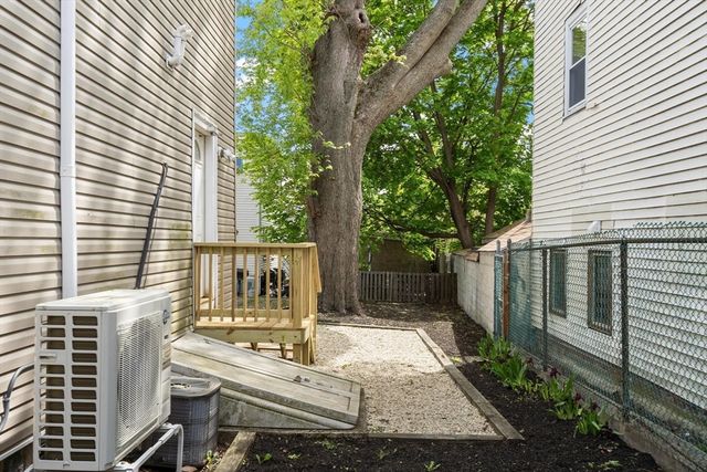 158 Sumner 1, Quincy, MA 02169