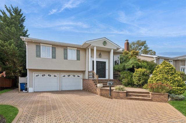 1650 James Street, Merrick, NY 11566