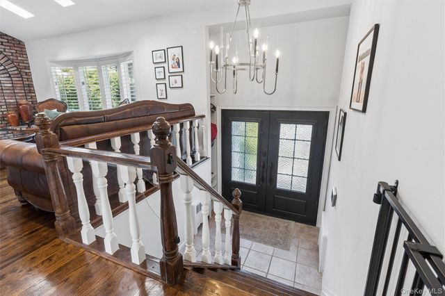 1650 James Street, Merrick, NY 11566