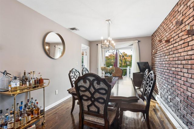 1650 James Street, Merrick, NY 11566