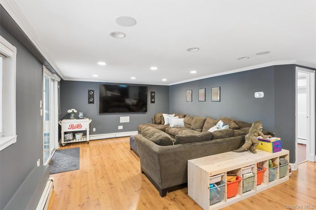 1650 James Street, Merrick, NY 11566