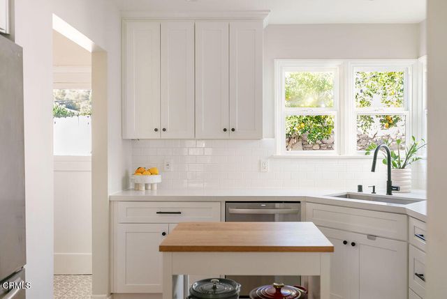 2507 Rockdell Street, La Crescenta, CA 91214