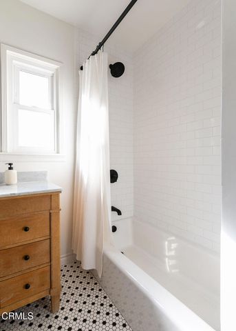 2507 Rockdell Street, La Crescenta, CA 91214