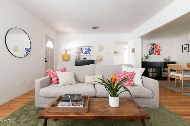 2507 Rockdell Street, La Crescenta, CA 91214