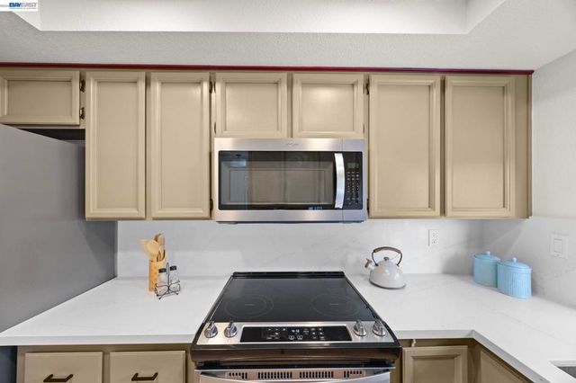 43081 Mayfair Park Ter, Fremont, CA 94538