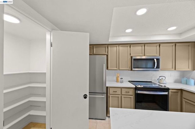 43081 Mayfair Park Ter, Fremont, CA 94538