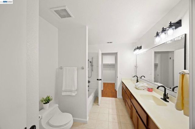 43081 Mayfair Park Ter, Fremont, CA 94538