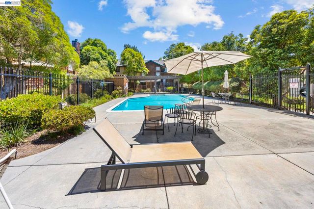 43081 Mayfair Park Ter, Fremont, CA 94538