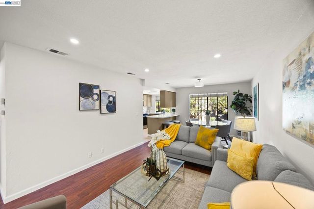 43081 Mayfair Park Ter, Fremont, CA 94538