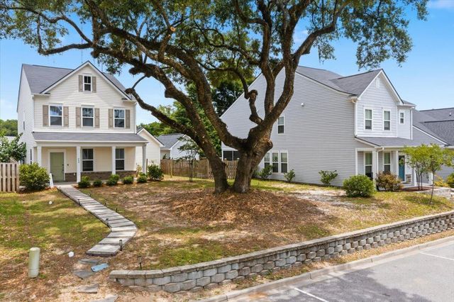 489 Spring Hollow Drive, Charleston, SC 29492