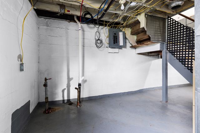 403 E 9th Street, Rock Falls, IL 61071