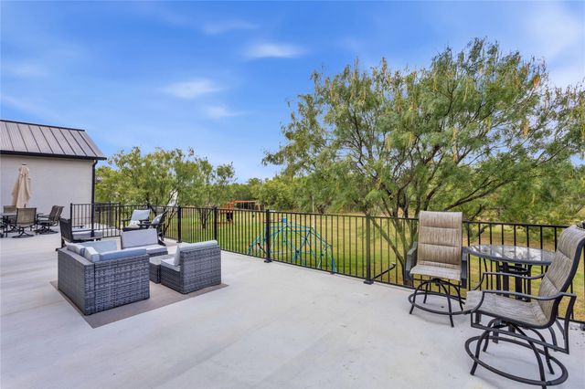 609 Paintbrush, Horseshoe Bay, TX 78657