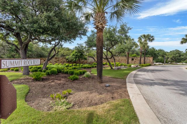 609 Paintbrush, Horseshoe Bay, TX 78657