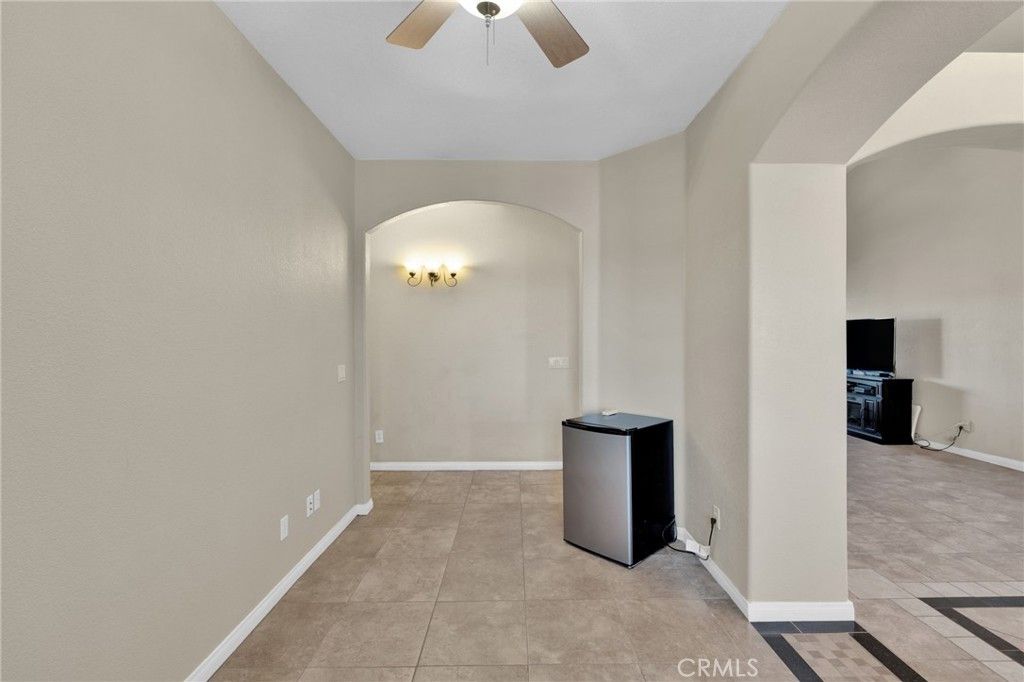 Image 11 of property listing at 7435 Solano, Phelan, CA 92371