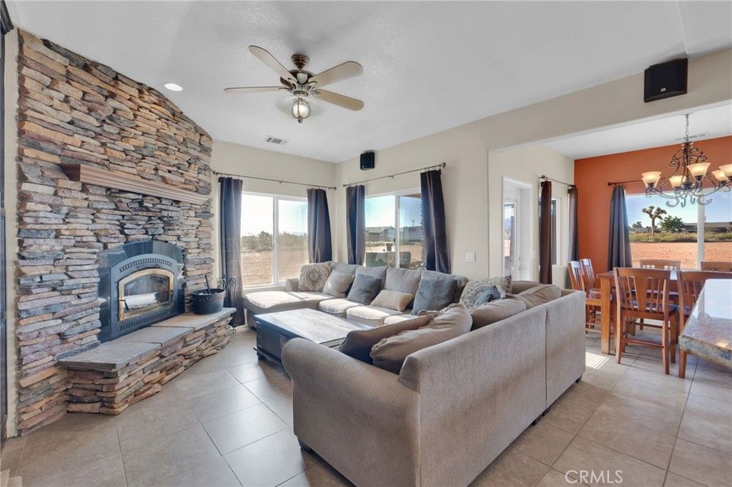 Image 27 of property listing at 7435 Solano, Phelan, CA 92371