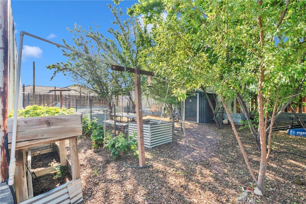 Image 44 of property listing at 7435 Solano, Phelan, CA 92371