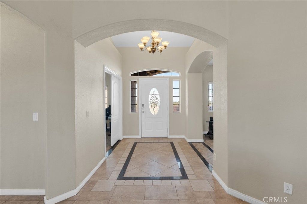 Image 5 of property listing at 7435 Solano, Phelan, CA 92371