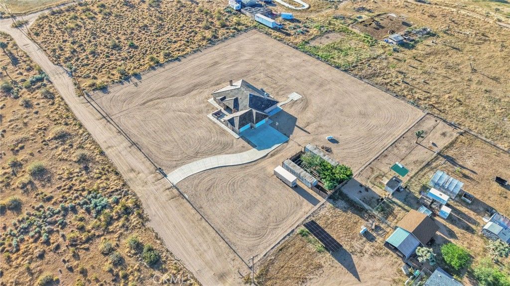 Image 62 of property listing at 7435 Solano, Phelan, CA 92371