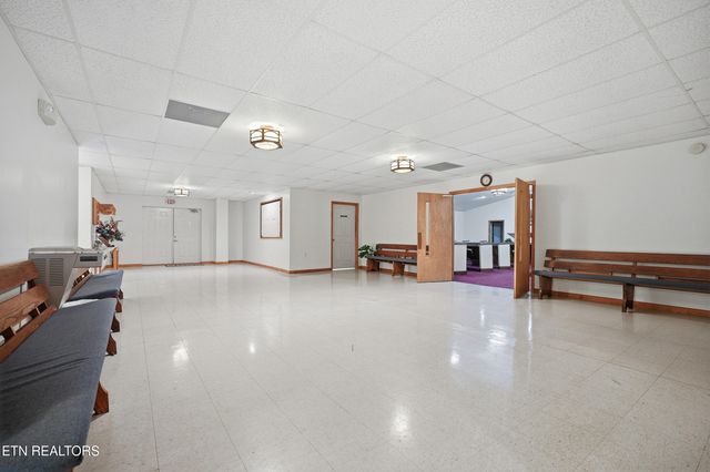 480 Fordtown Rd, Fall Branch, TN 37656