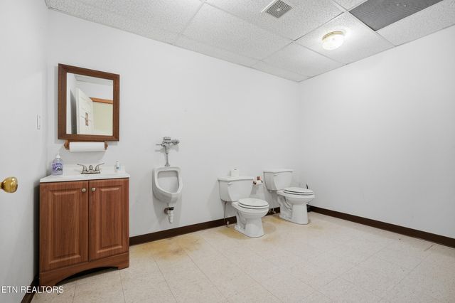 480 Fordtown Rd, Fall Branch, TN 37656