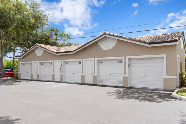 272 Village Boulevard 7109, Tequesta, FL 33469