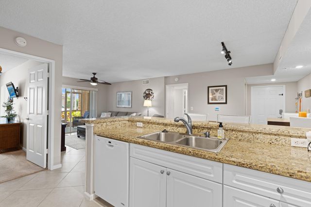 272 Village Boulevard 7109, Tequesta, FL 33469