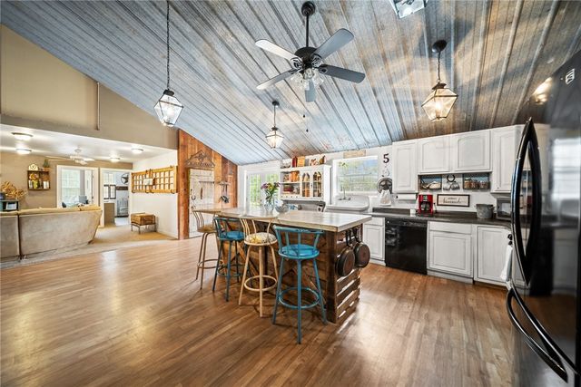 12095 & 12107 Volcano Road, West Fork, AR 72774