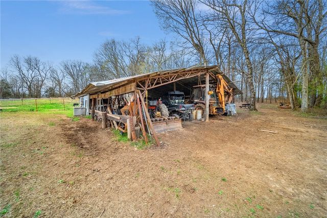 12095 & 12107 Volcano Road, West Fork, AR 72774