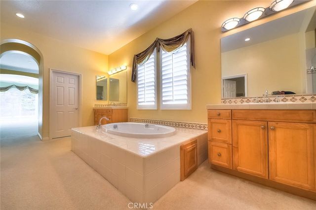 16861 Ridge Cliff, Riverside, CA 92503