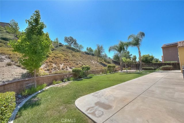 16861 Ridge Cliff, Riverside, CA 92503