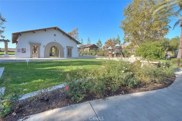 16861 Ridge Cliff, Riverside, CA 92503