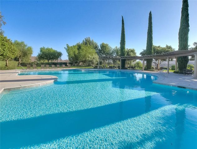 16861 Ridge Cliff, Riverside, CA 92503
