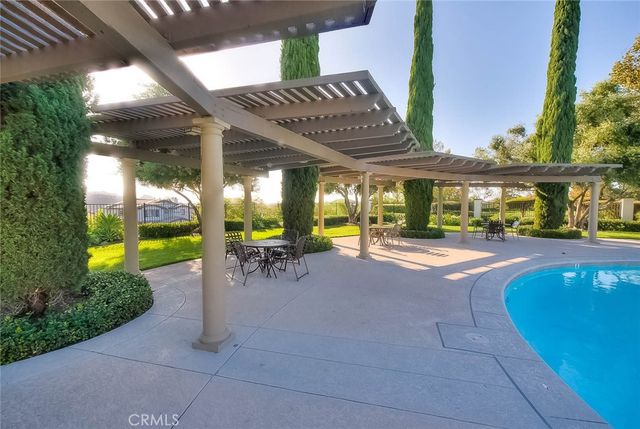 16861 Ridge Cliff, Riverside, CA 92503