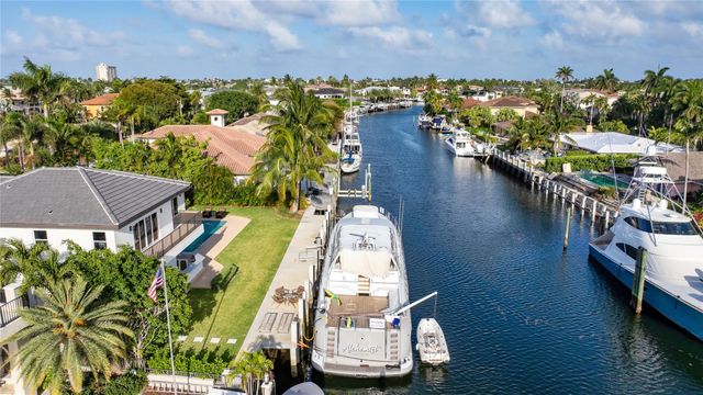 2320 NE 32nd Court, Lighthouse Point, FL 33064