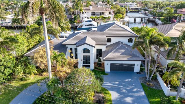 2320 NE 32nd Court, Lighthouse Point, FL 33064