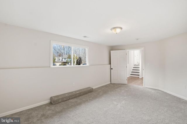 5545 SPANGLER LN, Woodbridge, VA 22193