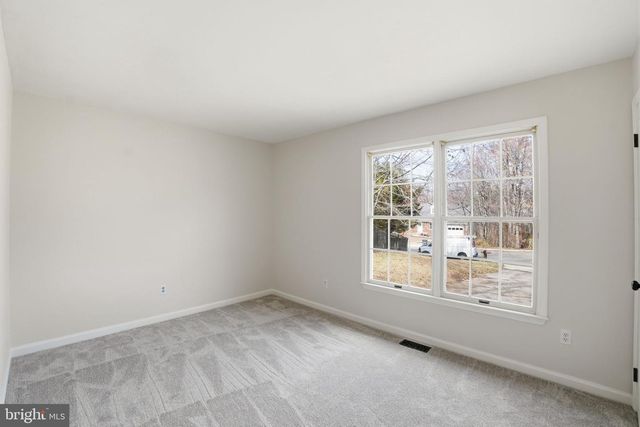 5545 SPANGLER LN, Woodbridge, VA 22193