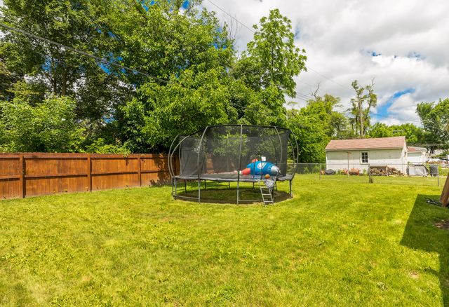 18903 Strathmoor Street, Detroit City, MI 48235