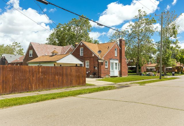 18903 Strathmoor Street, Detroit City, MI 48235