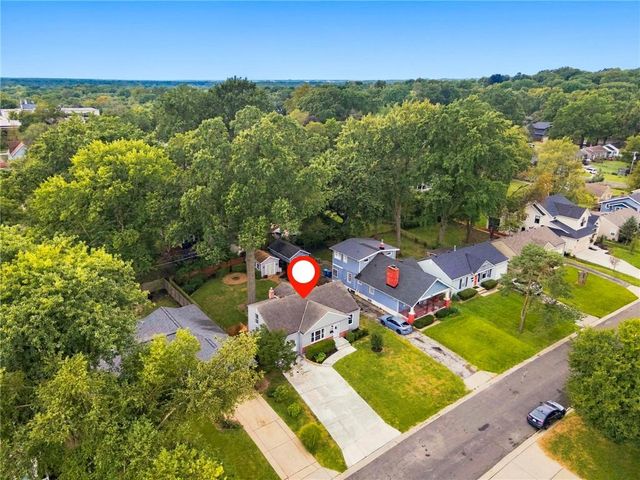 2001 W 73rd Street, Prairie Village, KS 66208