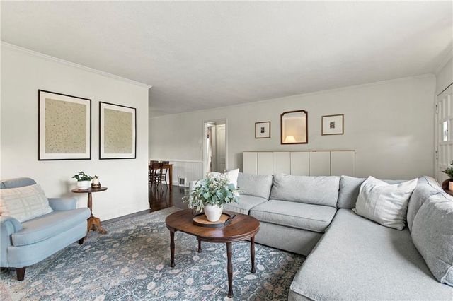 2001 W 73rd Street, Prairie Village, KS 66208