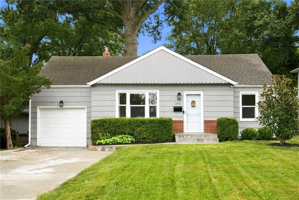 2001 W 73rd Street, Prairie Village, KS 66208