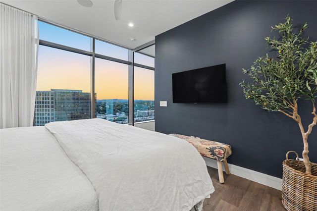 501 West Ave 1604, Austin, TX 78701