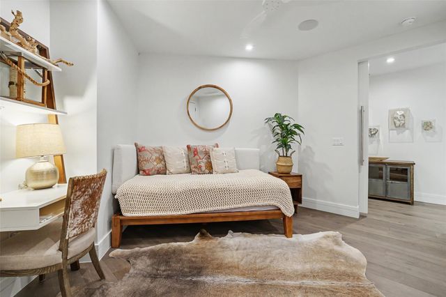 501 West Ave 1604, Austin, TX 78701