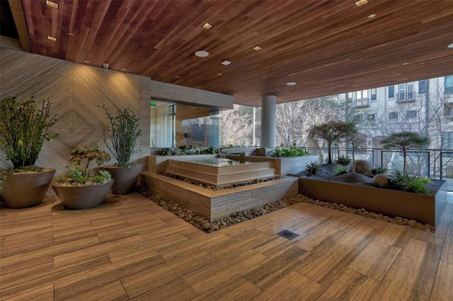 501 West Ave 1604, Austin, TX 78701