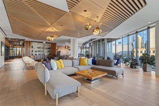 501 West Ave 1604, Austin, TX 78701
